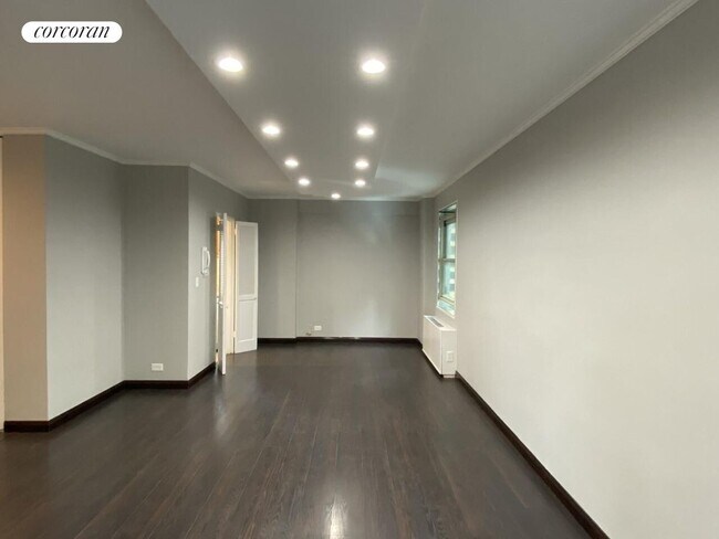 Tower 53, New York, NY 10019 - photo 2