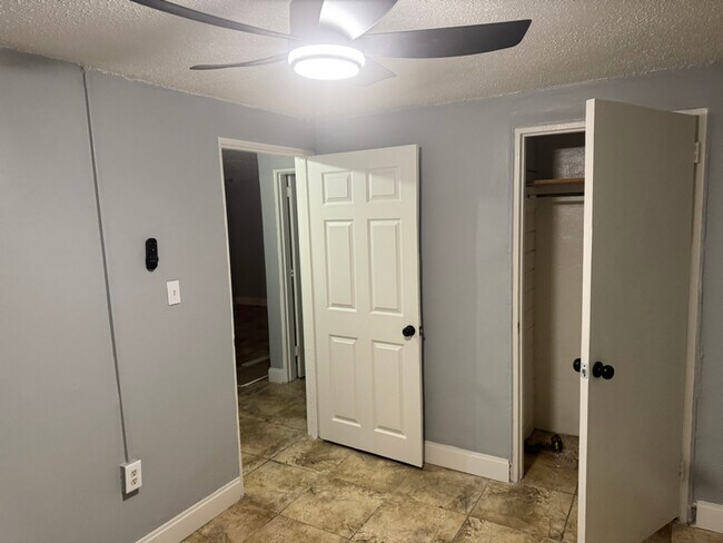 1214 Gillespie Ave unit 2, Albany, GA 31707 - photo 7