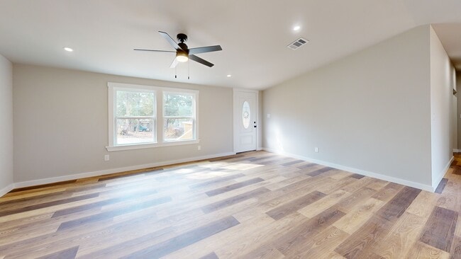 264 Flaming Oak Dr unit A & B, Bastrop, TX 78602 - photo 3