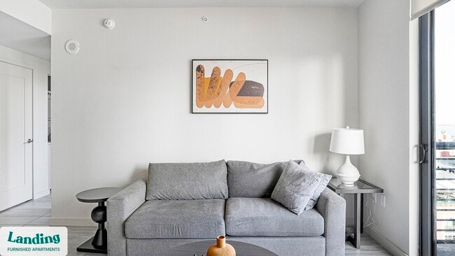 698 NE 1st Ave unit CMW-1903, Miami, FL 33132 - photo 2