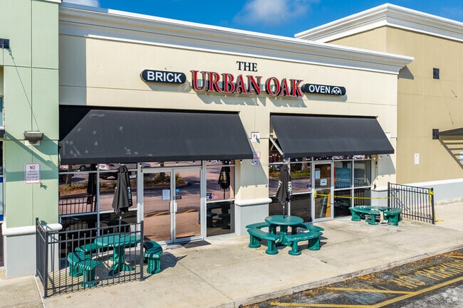 The Urban Oak is a local favorite restaurant for residents in Moon Lake Estates.