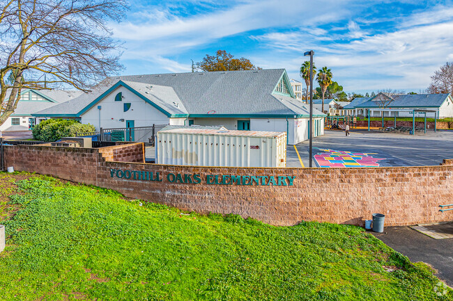 Students thrive at Foothill Oaks Elementary School.