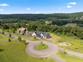 167 Willow Creek Estates, Southbury, CT 06488