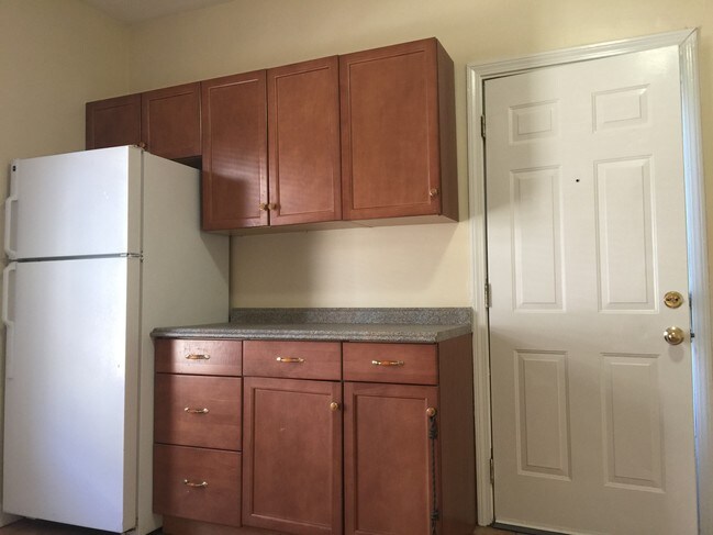 34 Pratt St unit 3, Allston, MA 02134 - photo 4