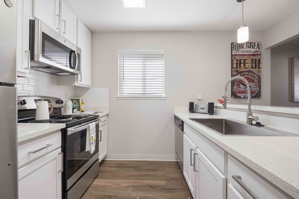 Terra House Apartments, San Jose, CA 95136 - photo 1