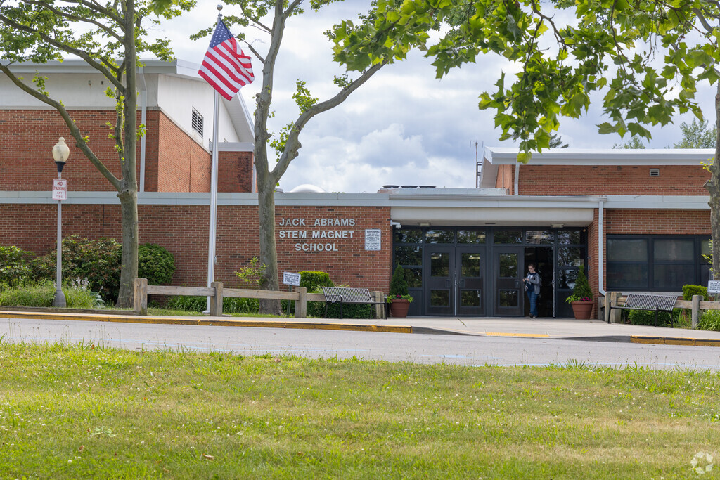 Jack Abrams Stem Magnet School is located in the Huntington Station neighborhood.