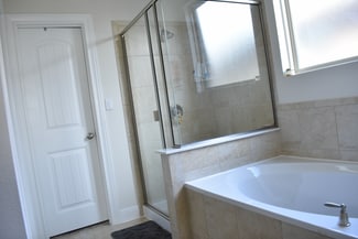 1109 Sundrops St, Leander, TX 78641