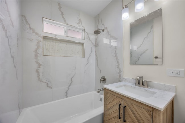 3539 Delta Ave unit 3539, Long Beach, CA 90810 - photo 2