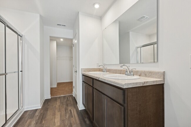 2036 Black Oak Dr, Shelbyville, IN 46176 - photo 4