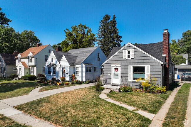 Cute bungalow homes line the streets of the residential neighborhood of DeVeaux.