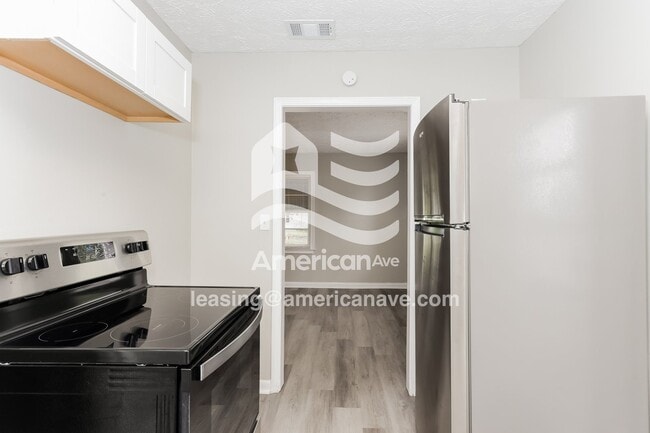 214 Evergreen St, Warner Robins, GA 31093 - photo 6