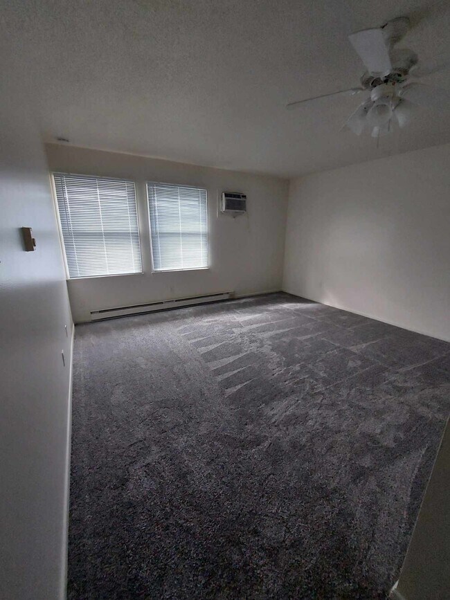 531 Korb St, Scotland, SD 57059 - photo 2