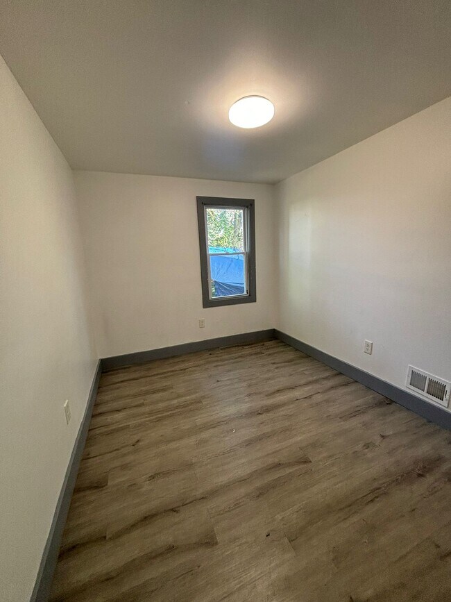 655 S 19th St unit 3, Newark, NJ 07103 - photo 7