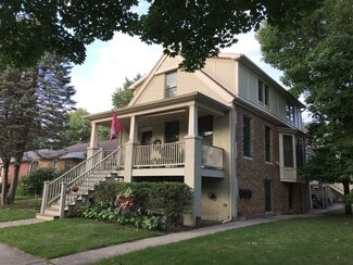 541 Wesley Ave Unit Main House, Evanston, IL 60202