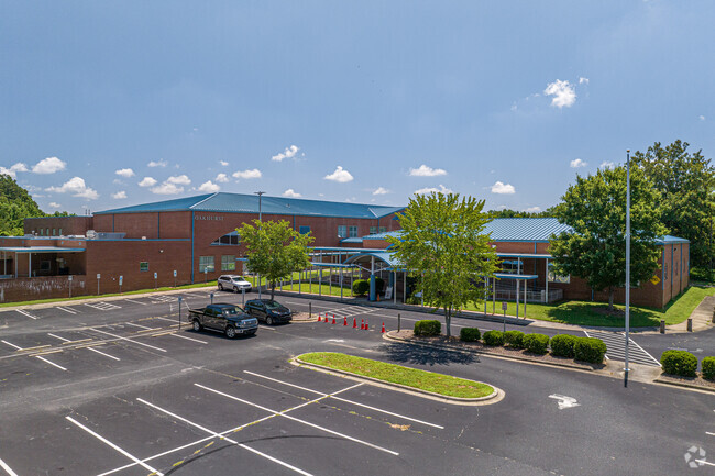 Oakhurst STEAM Academy has plenty of parking for staff and parents.