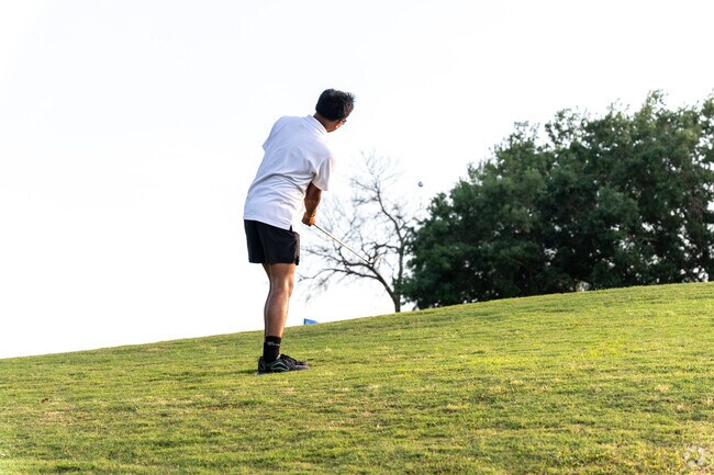 Glen Abbey Golf Club is a popular local Golf Course.