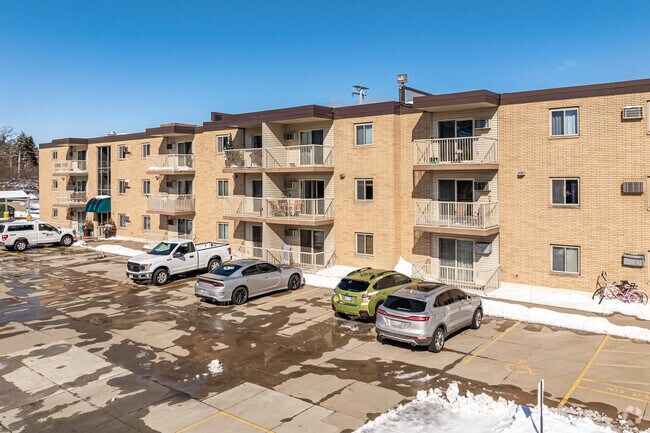 Condos are an available housing option for Sandcastle residents.