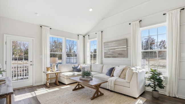 44 Victoria Gardens Square, Neptune Township, NJ 07753 - photo 5