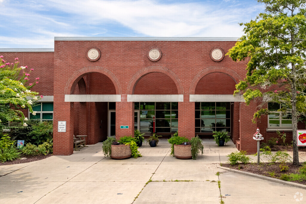 The Down East Middle School entrance in Smyrna, NC.