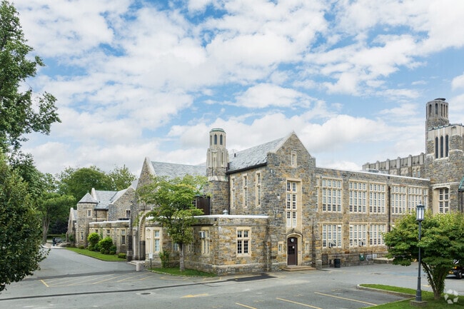 The student population of highly rated Rye Middle School is 746.