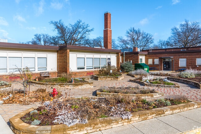 Welcome to Belinder Elementary and it's beautiful school.