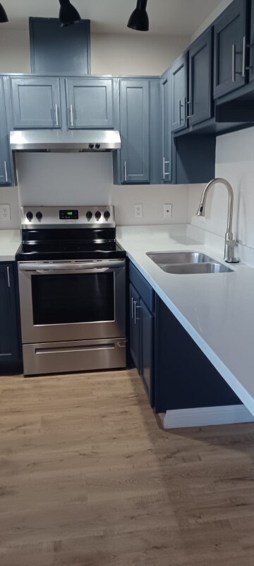 925 E Mckinley St unit 201, Phoenix, AZ 85006 - photo 1