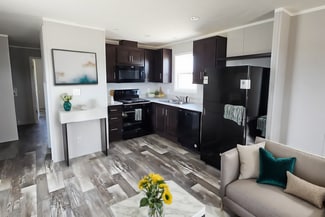 114 Partridge Ln, Pittsburg, KS 66762