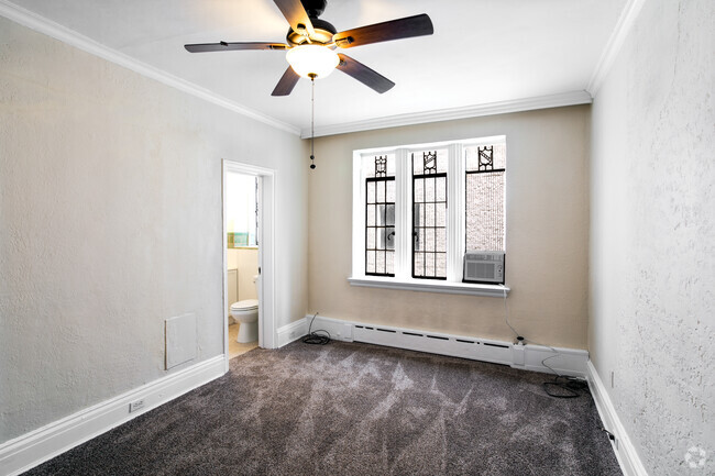 2BR, 2BA - 1,035SF - 1st Bedroom