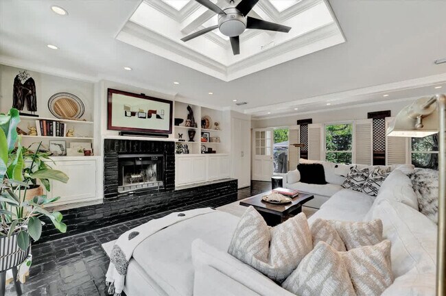 3301 W Morrison Ave unit ID1062739P, Tampa, FL 33629 - photo 2