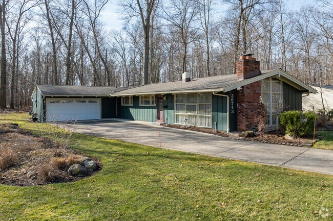 One-story Ranch-style houses make for easy living in Westlake.