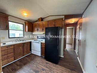 30 Morton Ave, Dover-Foxcroft, ME 04426