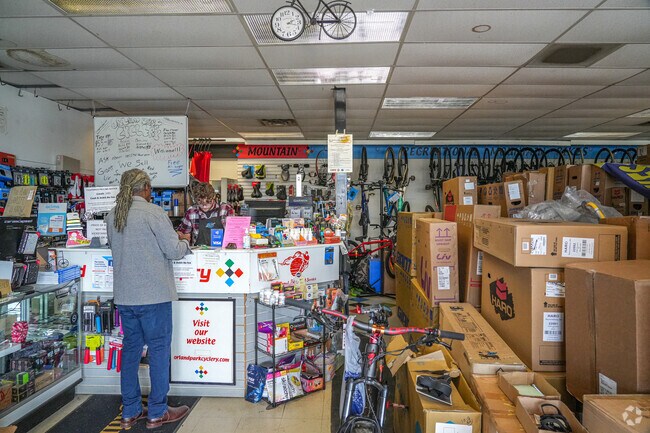 Orland Park Cyclery is a full service bike shop located in Downtown Orland Park.