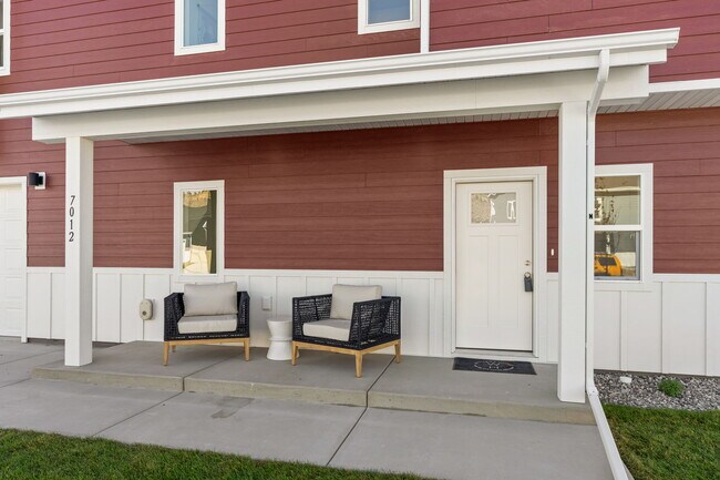 7050 Copper Sunset Dr, Billings, MT 59106 - photo 4