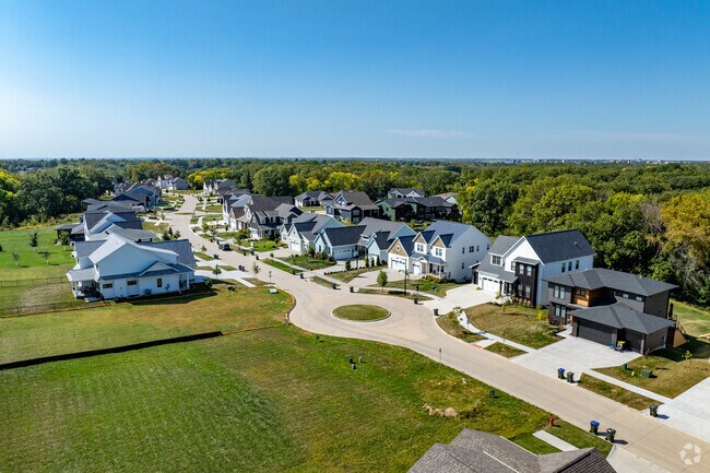 Northern Bluffwood is still being built out, with new construction a common sight.
