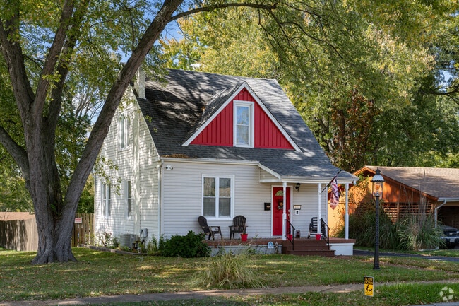 Among many of Saint John's early 20th century homes are farmhouses.