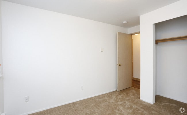 Olympic Pointe Apartments, Port Orchard, WA 98366 - photo 5