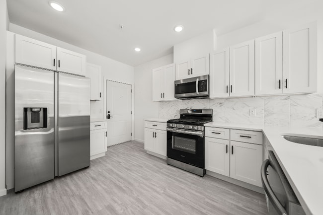 51 E Main St unit 205, Bergenfield, NJ 07621 - photo 6