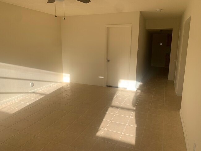 2721 SW 8th St unit 2, Fort Lauderdale, FL 33312 - photo 4