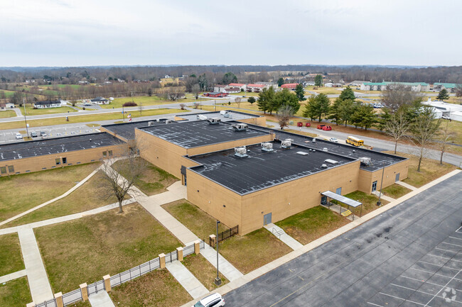 Macon County Junior High School had a student population of 757 as of 2023.