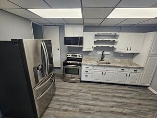 1650 Mineral Spring Rd, Reading, PA 19602