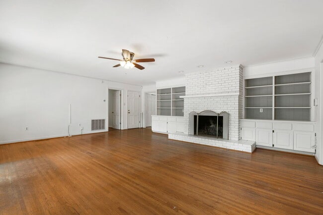 7001 W Markham St, Little Rock, AR 72205 - photo 3