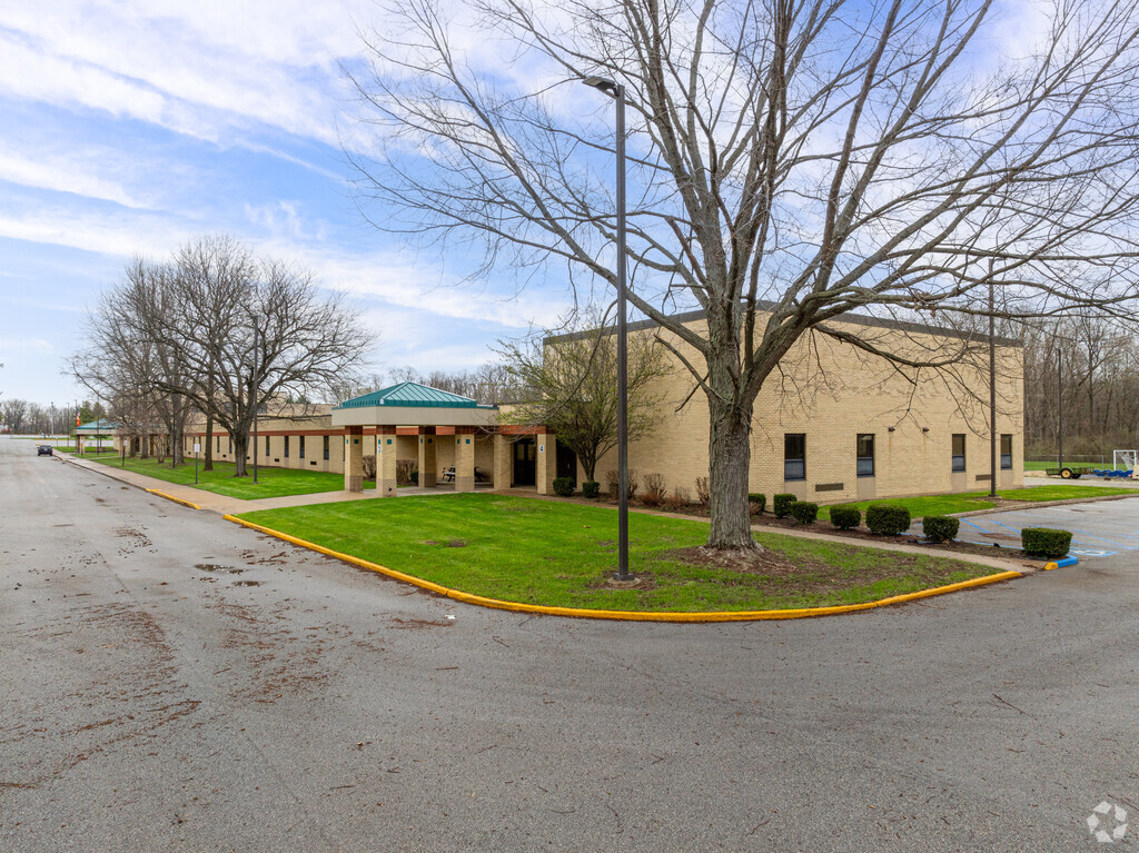 O.J. Neighbours Elementary School receives an overall Niche grade of C.