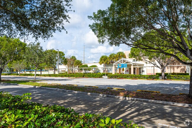 Coconut Palm Elementary offers a great curriculum to its students and is graded B on Niche.