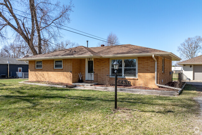 Northern East Johnston features older homes, including a wealth of Ranch styles.