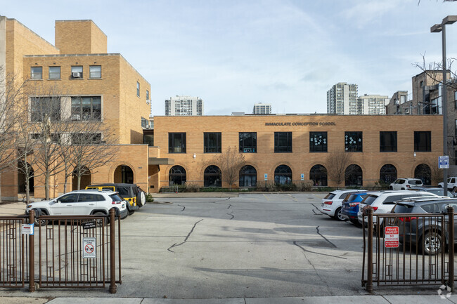 Plenty of parking for drop offs at the Immaculate Conception School.