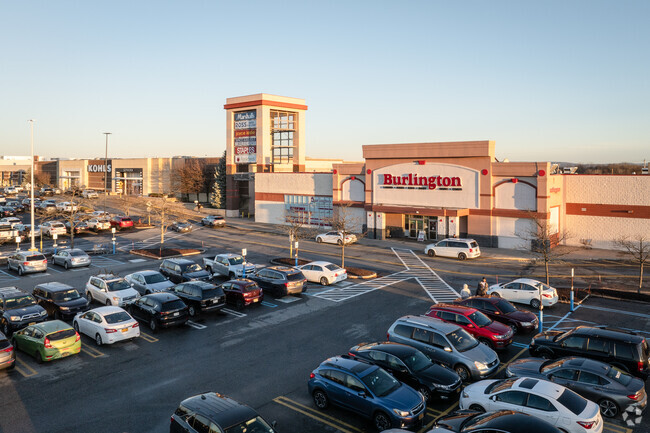 Residents have access to plenty of shopping in nearby Middletown.