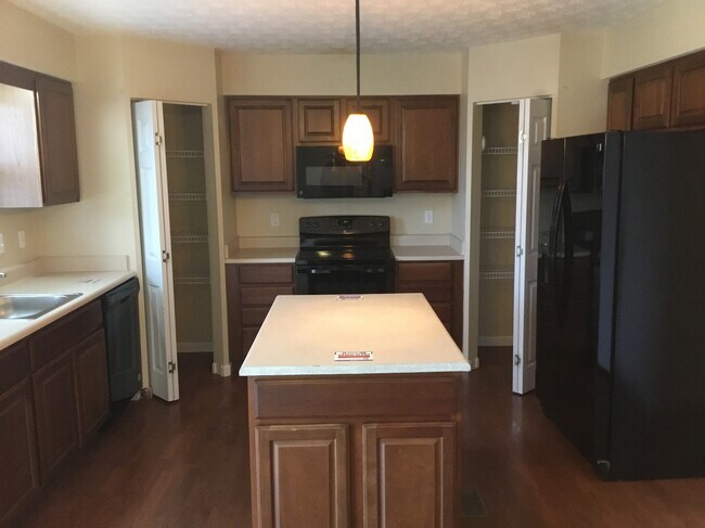 7648 Harwood Ct, Maineville, OH 45039 - photo 5