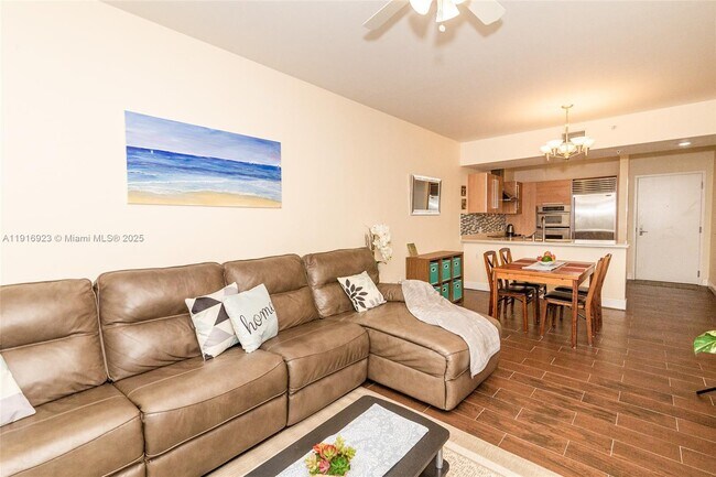 218 SE 14th St unit 1006, Miami, FL 33131 - photo 4