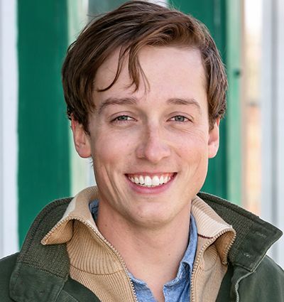 Agent Photo