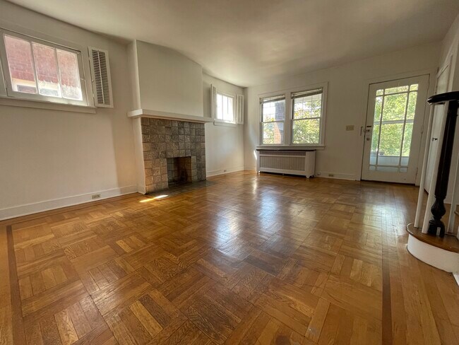 2015 Wightman St, Pittsburgh, PA 15217 - photo 6